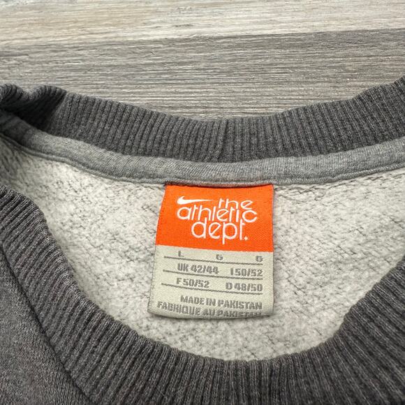 Nike Athletic Dept Club Fleece Gray Mens L Crew Neck Pullover Swoosh Sweatshirt - Picture 4 of 9